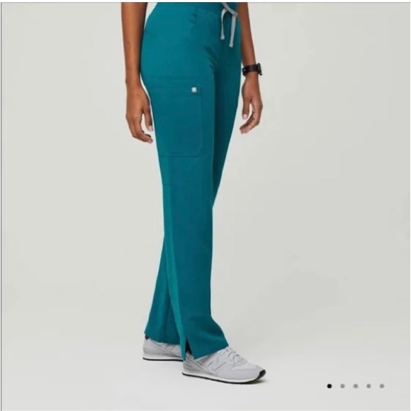 Figs Pants - FIGS Kade Cargo Scrub Pants